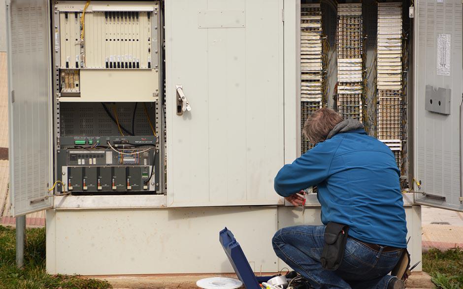 je recherche un électricien Créteil